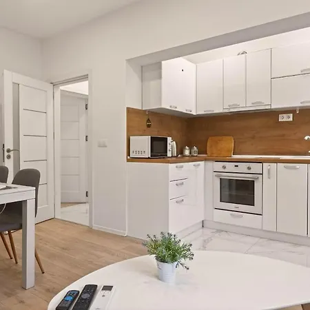 Apartment Vesselina Peaceful Place Near The Center