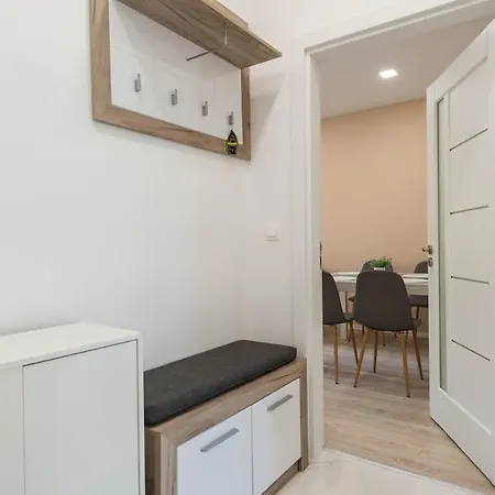 Apartment Vesselina Peaceful Place Near The Center Warna