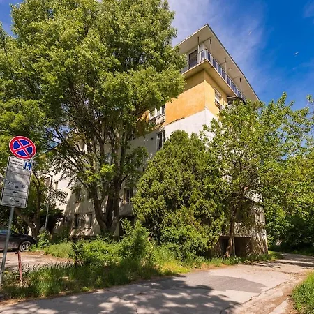 Apartment Vesselina Peaceful Place Near The Center *