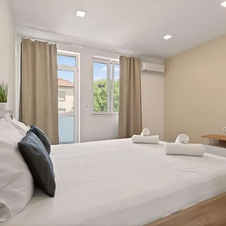 Apartment Vesselina Peaceful Place Near The Center