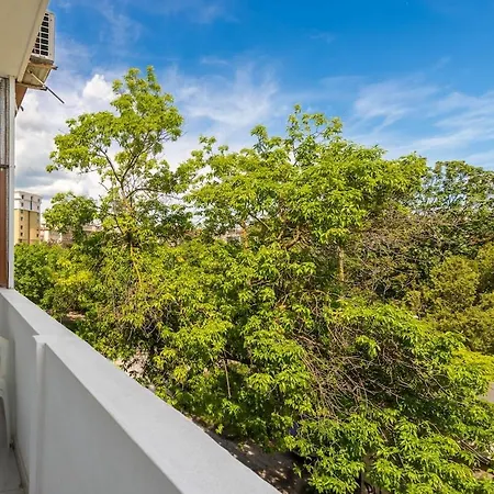 Apartment Vesselina Peaceful Place Near The Center Warna